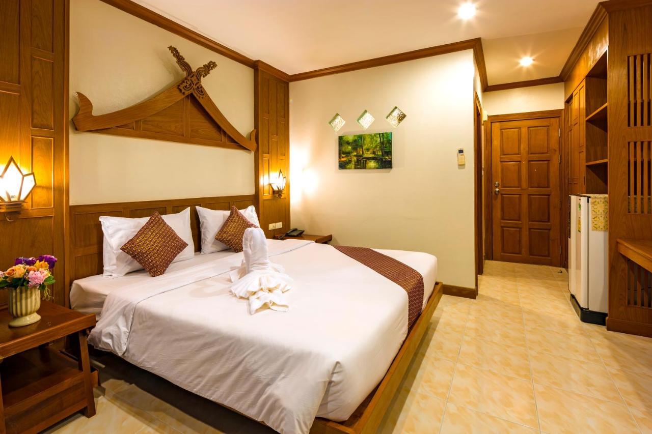 Hotel Patong Heaven Exterior foto