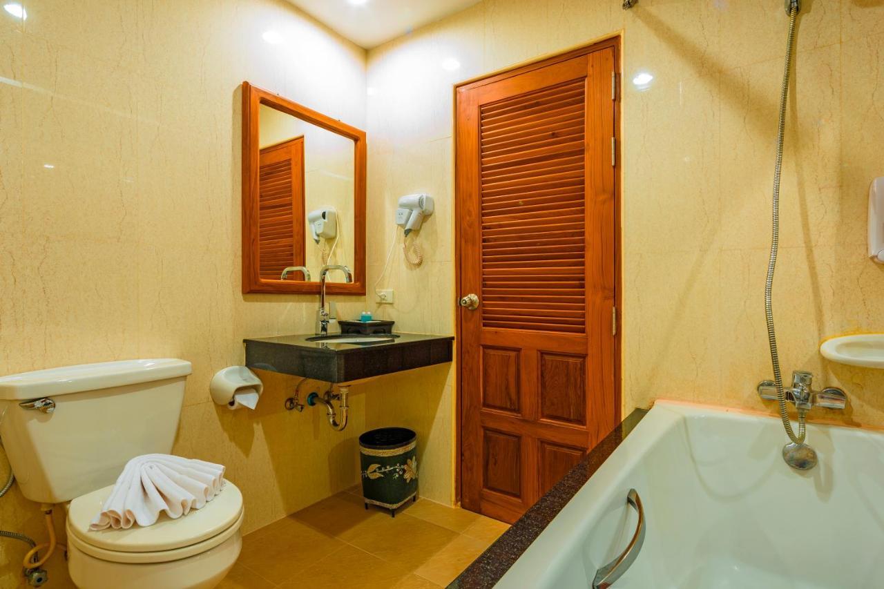 Hotel Patong Heaven Exterior foto